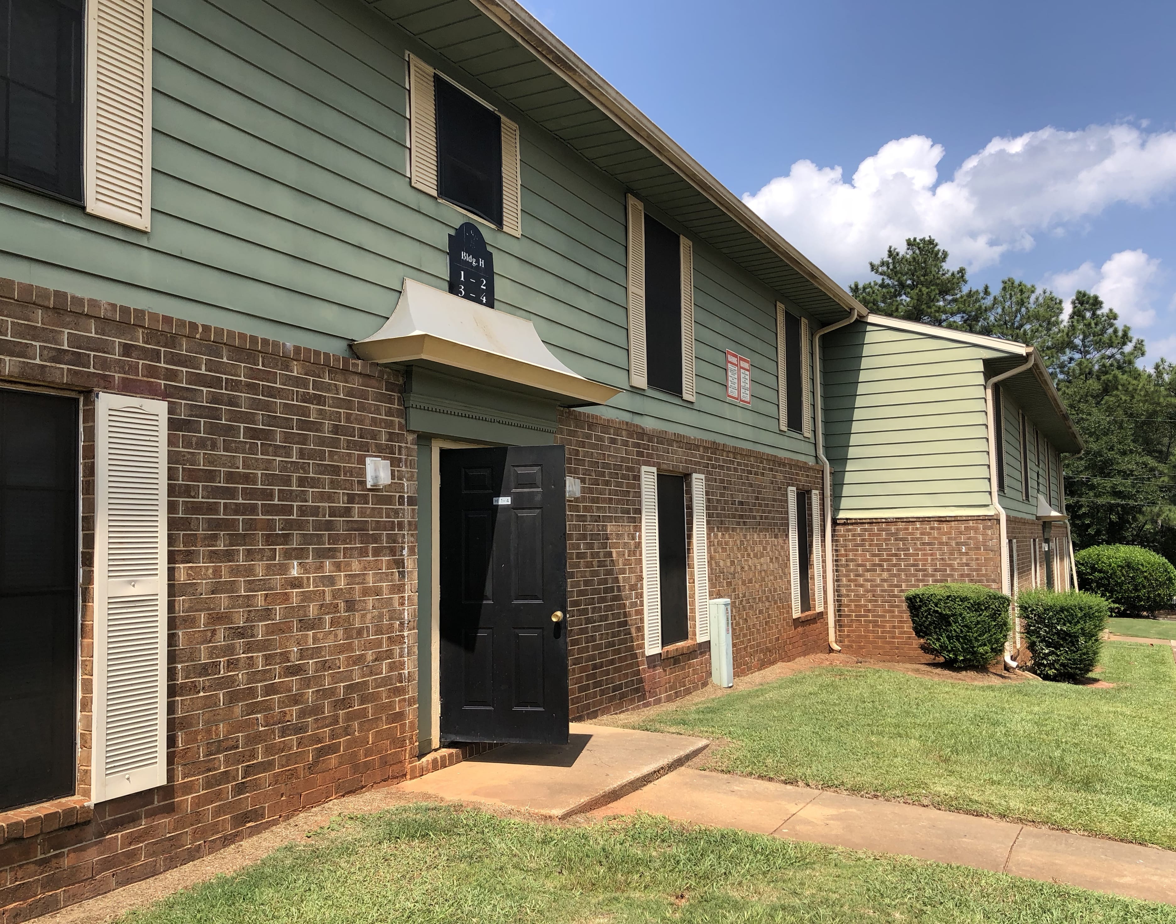 Northside Hills Apartments